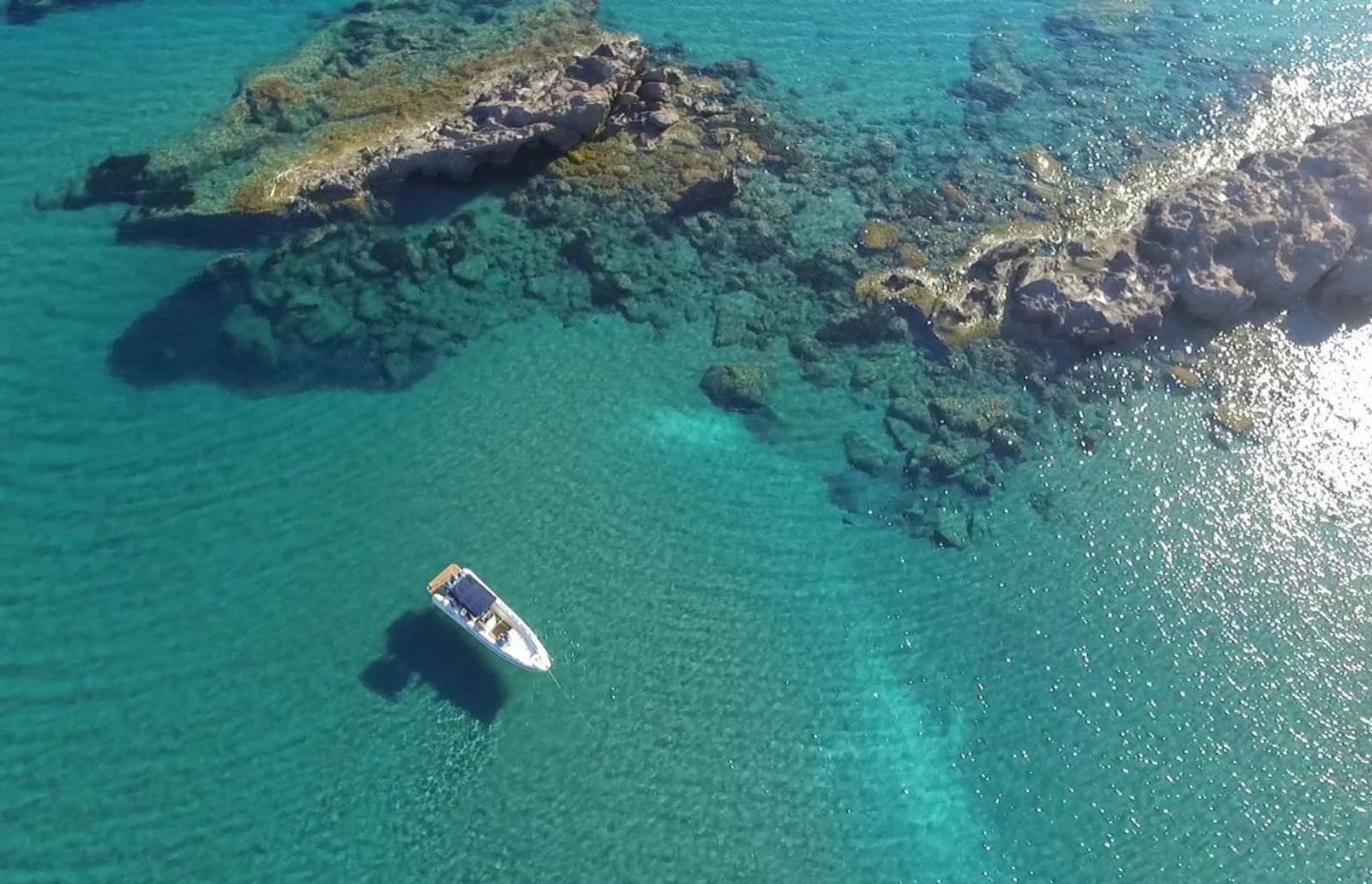 FAMILIENFAHRT (4h): 10:00 - 14:00 UHR ODER 14:30 - 18:30 UHR / Max. 9 PERSONEN / ORT: HAFEN VON KOS